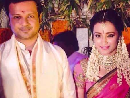 trisha,horror film,trisha wise decision,manager hari,engagement  త్రిషపై వార్తలు హల్‌చల్‌...!